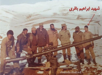 تصویر شهید باقری در سال 1360، درگیری با کوموله و دموکرات 